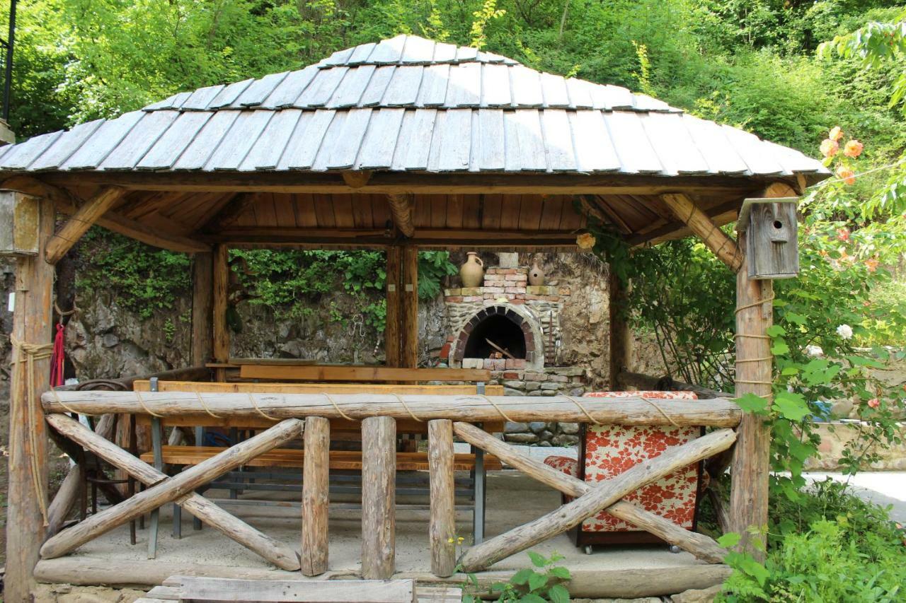 Nikala'S House Hotel Borjomi Exterior photo